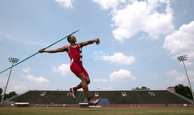 科斯切尔尼专访，从枪手铁卫到洛里昂总监的足球人生